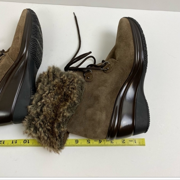 Aquatalia Adorable Waterproof Booties EUC 😍 - Picture 3 of 9